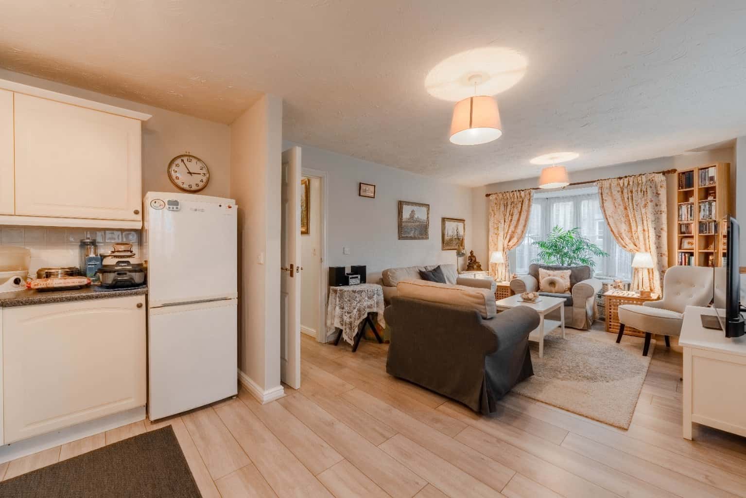 Beautifully Presented Two Bedroom Apartment in Papworth Everard Property image 2