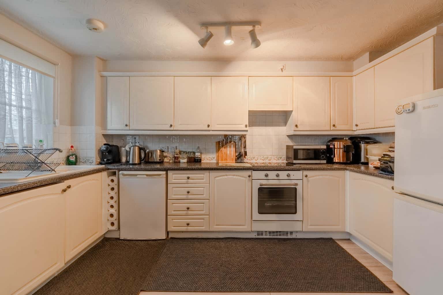 Beautifully Presented Two Bedroom Apartment in Papworth Everard Property image 4