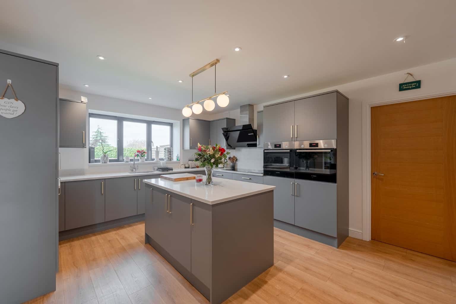 Stunning 4 Bed Semi-Detached Barn Conversion: Rural Charm, Modern Luxury Near St Neots Property image 3