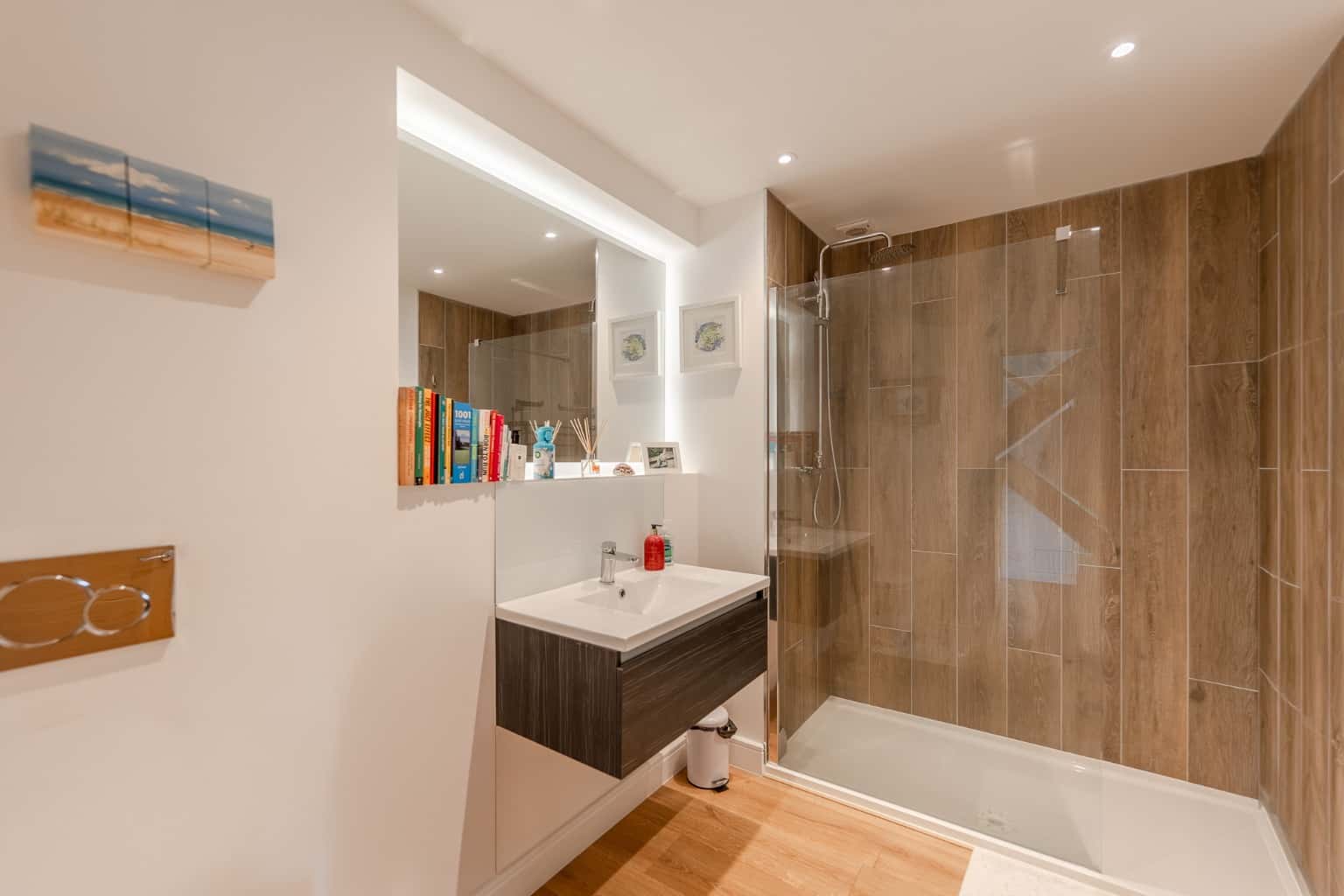 Stunning 4 Bed Semi-Detached Barn Conversion: Rural Charm, Modern Luxury Near St Neots Property image 22
