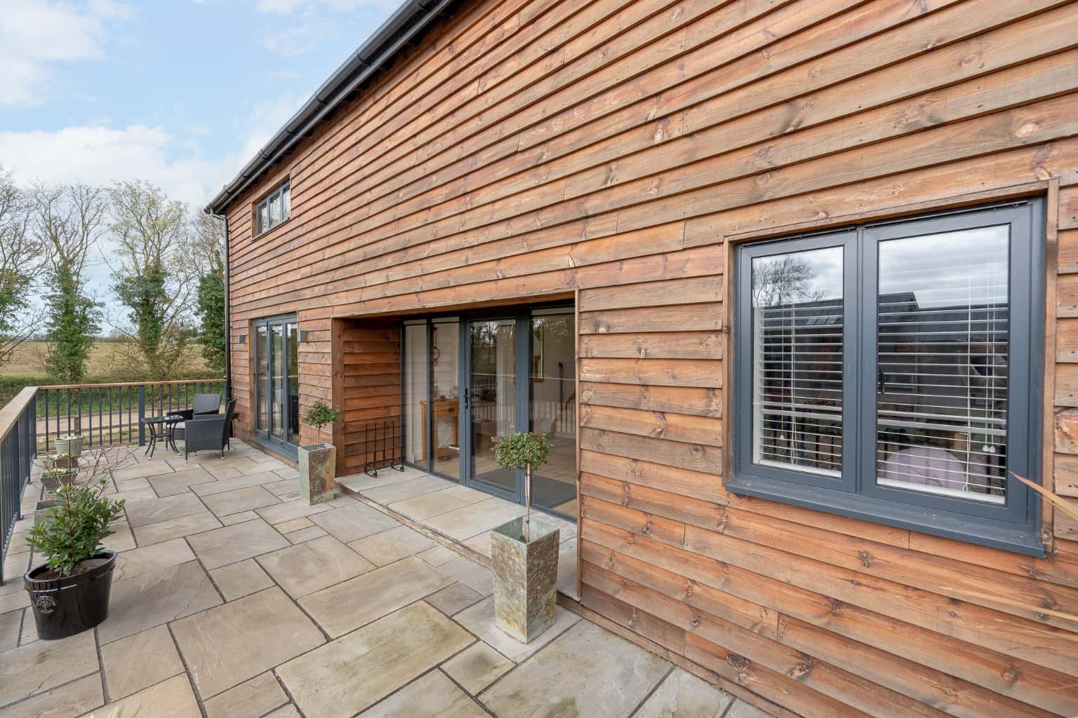Stunning 4 Bed Semi-Detached Barn Conversion: Rural Charm, Modern Luxury Near St Neots Property image 23