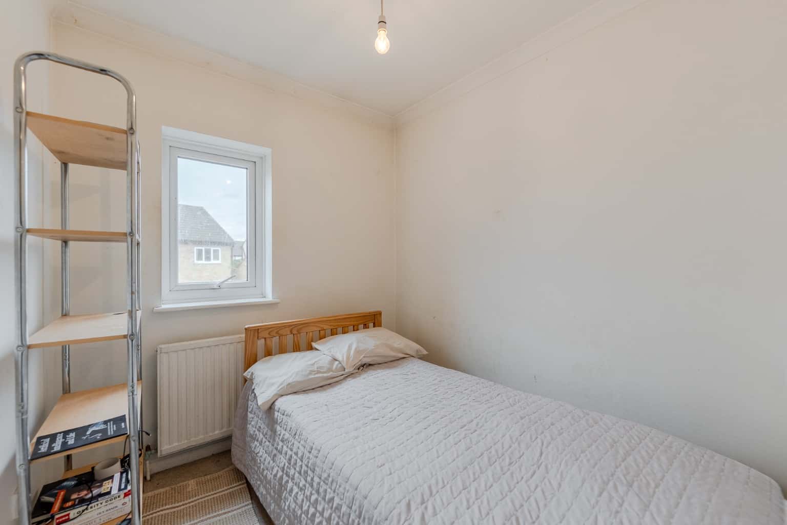 Stylish & Well-Presented Two Bedroom Home With Allocated Parking And For Sale with No Chain Property image 9
