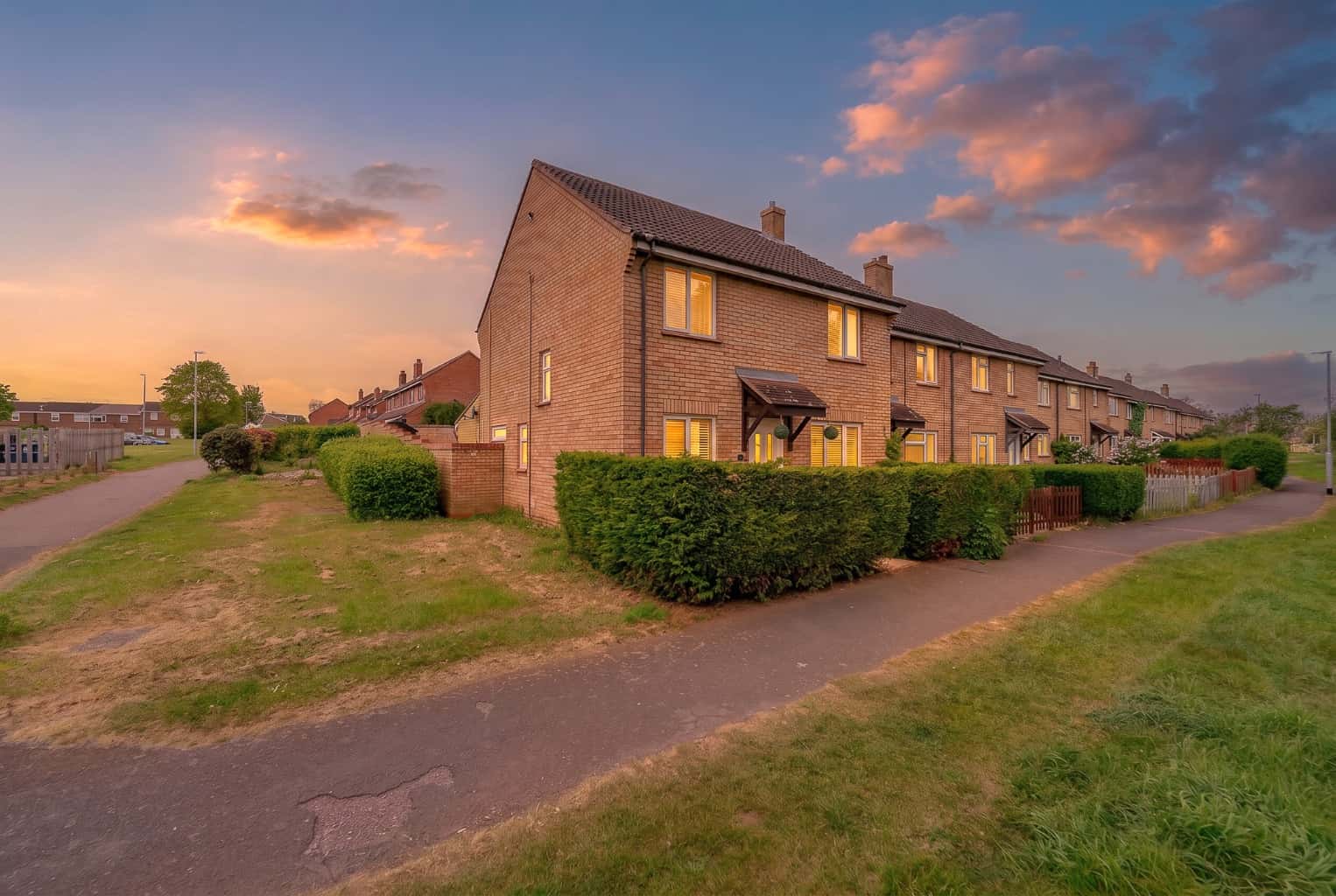 Beautifully extended four bedroom end of terrace property overlooking open green space to front Property image 35