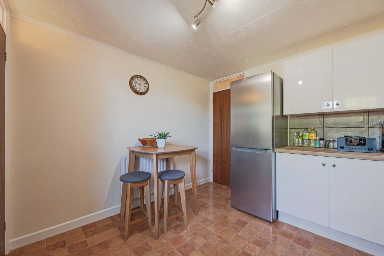 THREE BEDROOM END TERRACE WITH DRIVEWAY IN OLD EYNESBURY CLOSE TO TOWN AND RIVER OUSE GREAT LOCATION Property image 4