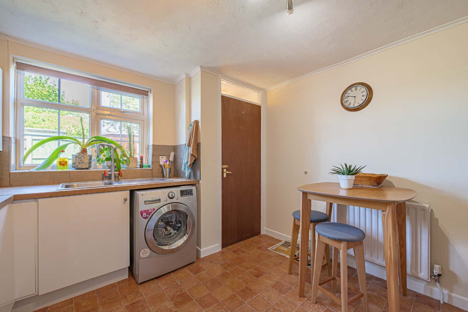 THREE BEDROOM END TERRACE WITH DRIVEWAY IN OLD EYNESBURY CLOSE TO TOWN AND RIVER OUSE GREAT LOCATION Property image 3