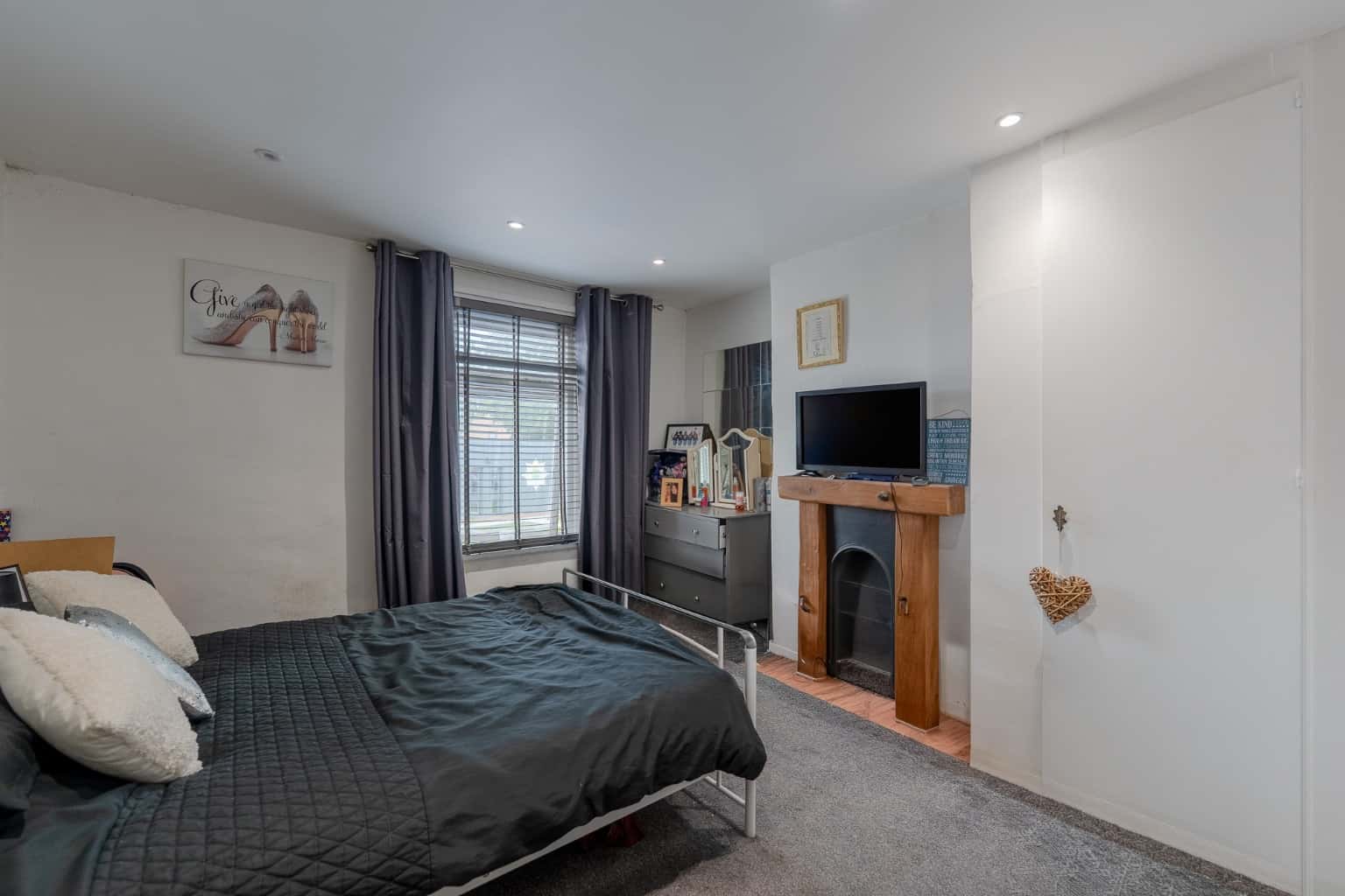 TWO BEDROOM COTTAGE CLOSE TO THE TOWN CENTRE Property image 11