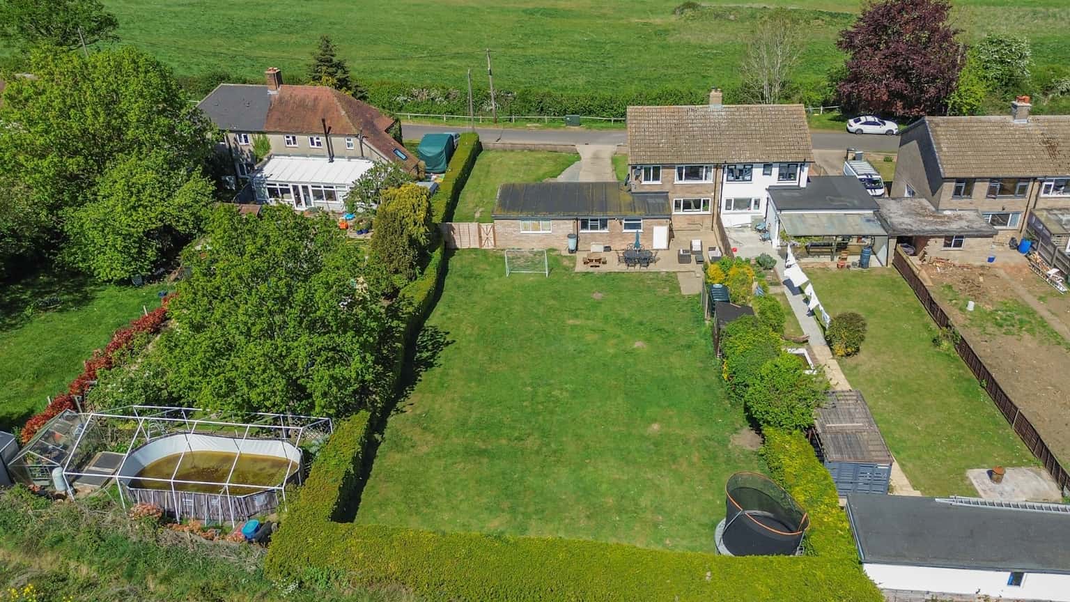 Three bedroom semi-detached home occupying a large plot with double garage. Property image 14