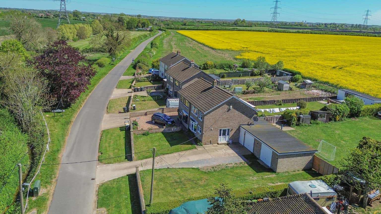 Three bedroom semi-detached home occupying a large plot with double garage. Property image 16