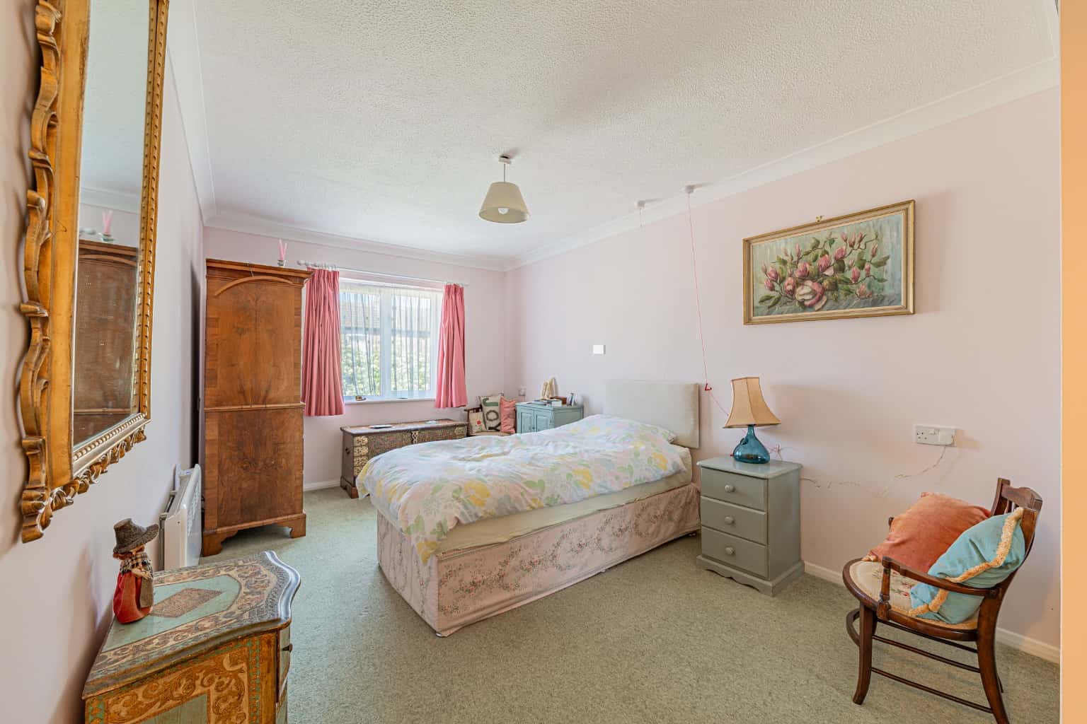 Two bedroom over 55's apartment in Old market Court St Neots Property image 5