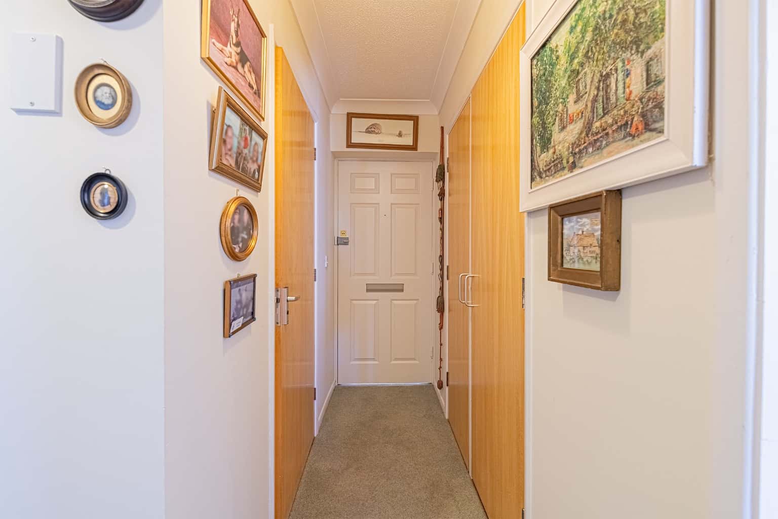 Two bedroom over 55's apartment in Old market Court St Neots Property image 9
