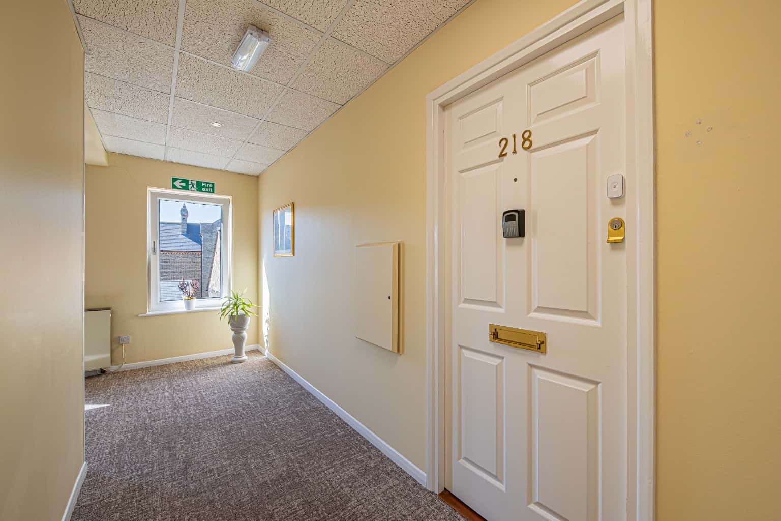 Two bedroom over 55's apartment in Old market Court St Neots Property image 11