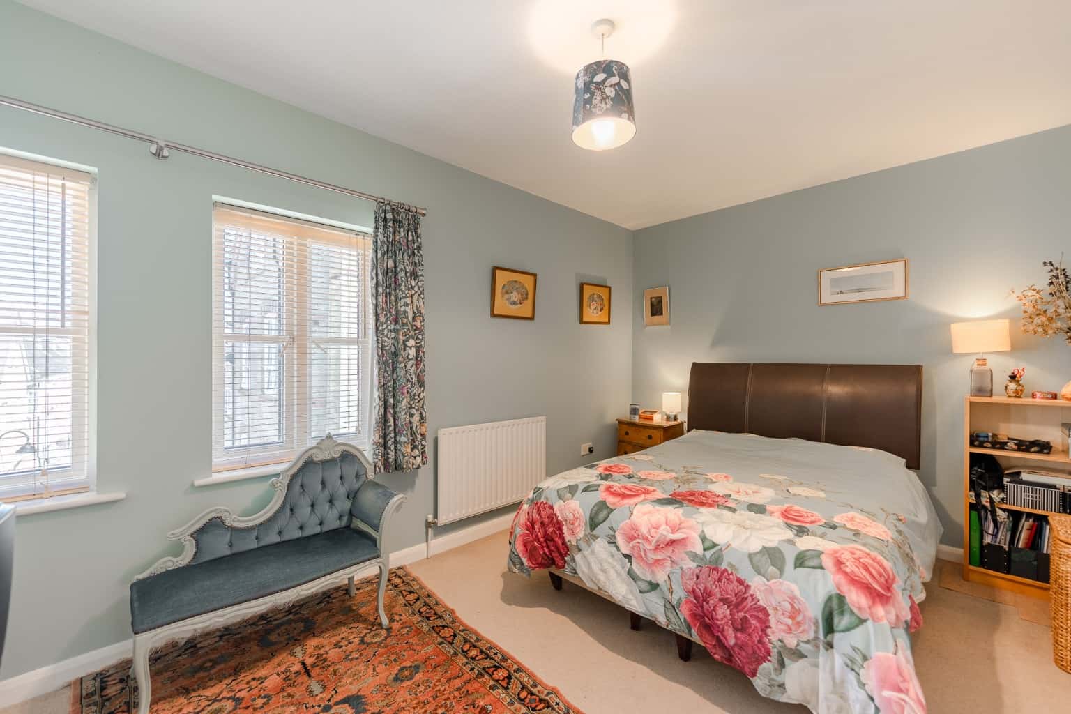 STUNNING THREE STOREY TOWN CENTRE HOME WITH GARAGE PARKING & HEN BROOK VIEWS NOW Property image 12