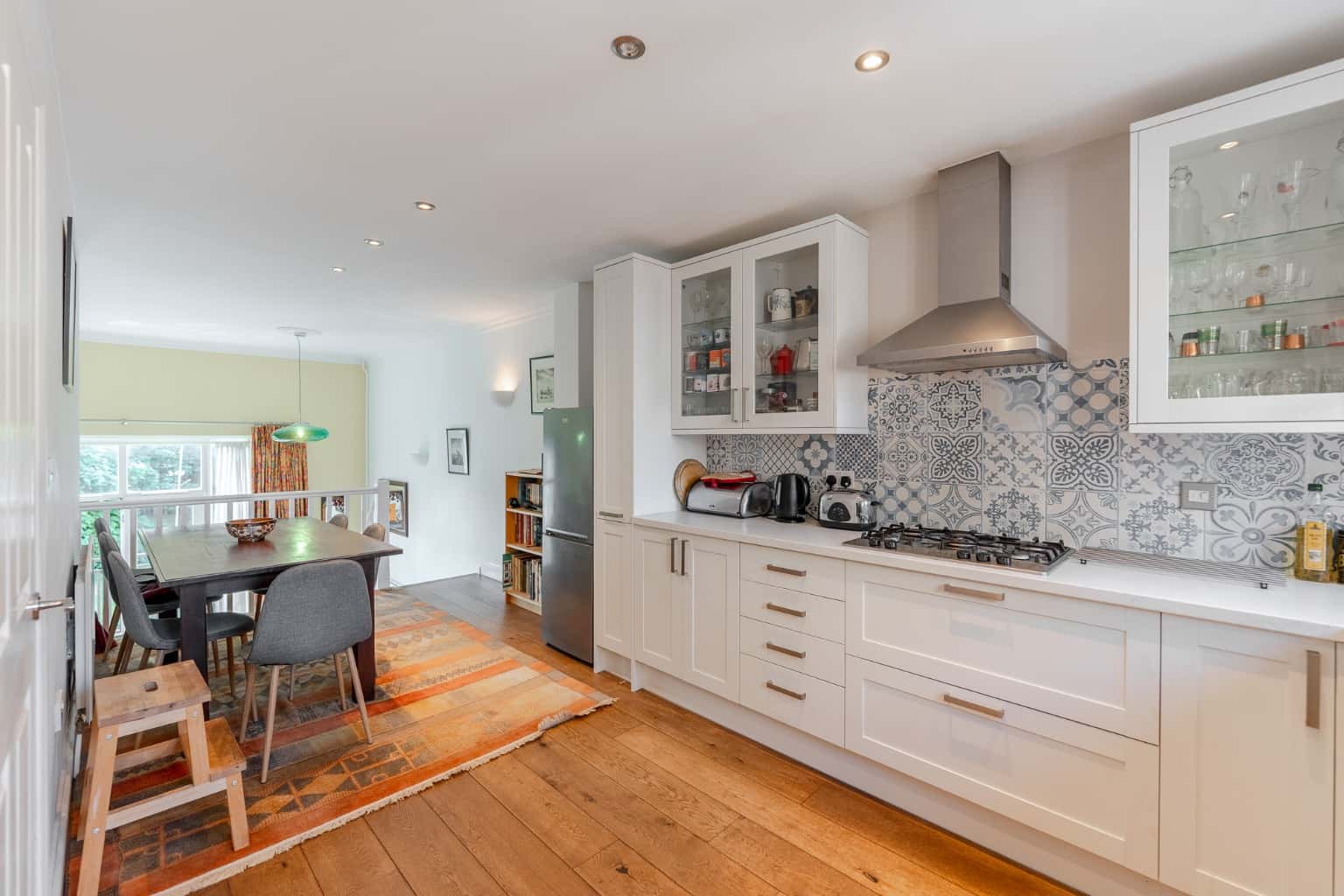 STUNNING THREE STOREY TOWN CENTRE HOME WITH GARAGE PARKING & HEN BROOK VIEWS NOW Property image 5