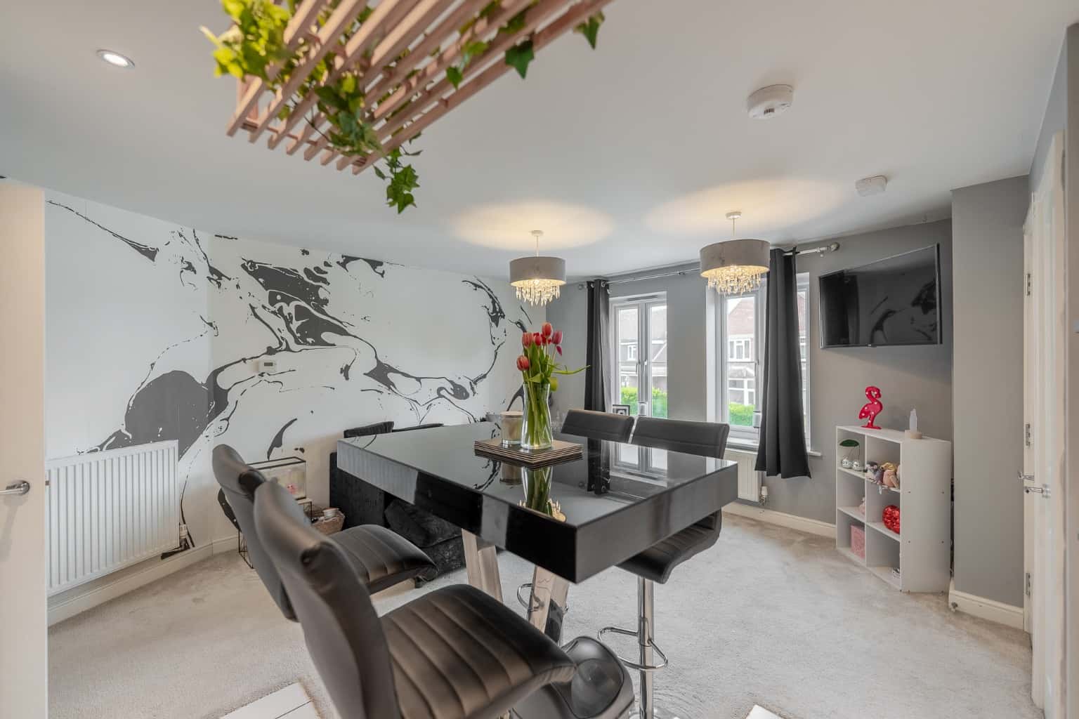 MODERN ONE BEDROOM APARTMENT CENTRAL LOCATION ALLOCATED PARKING Property image 2