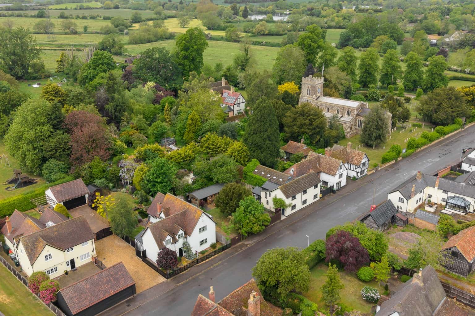 An attractive four bedroom detached family home with west facing mature gardens and double garage Property image 40