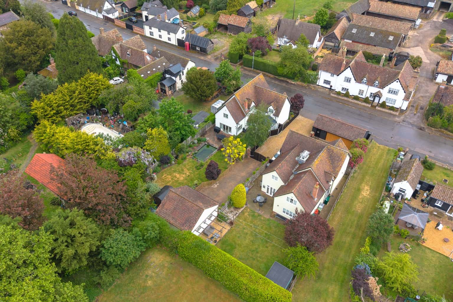 An attractive four bedroom detached family home with west facing mature gardens and double garage Property image 44