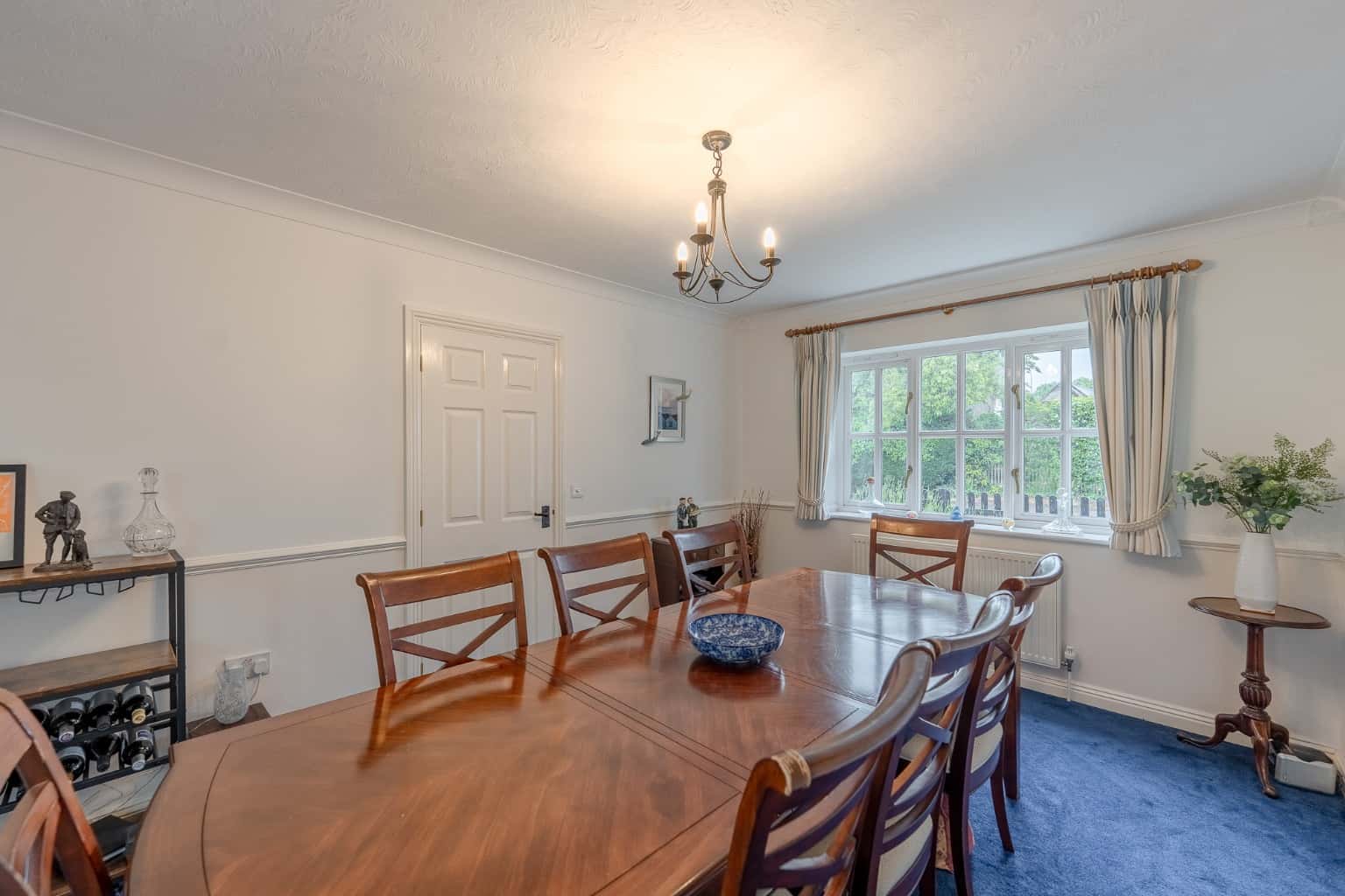 An attractive four bedroom detached family home with west facing mature gardens and double garage Property image 13
