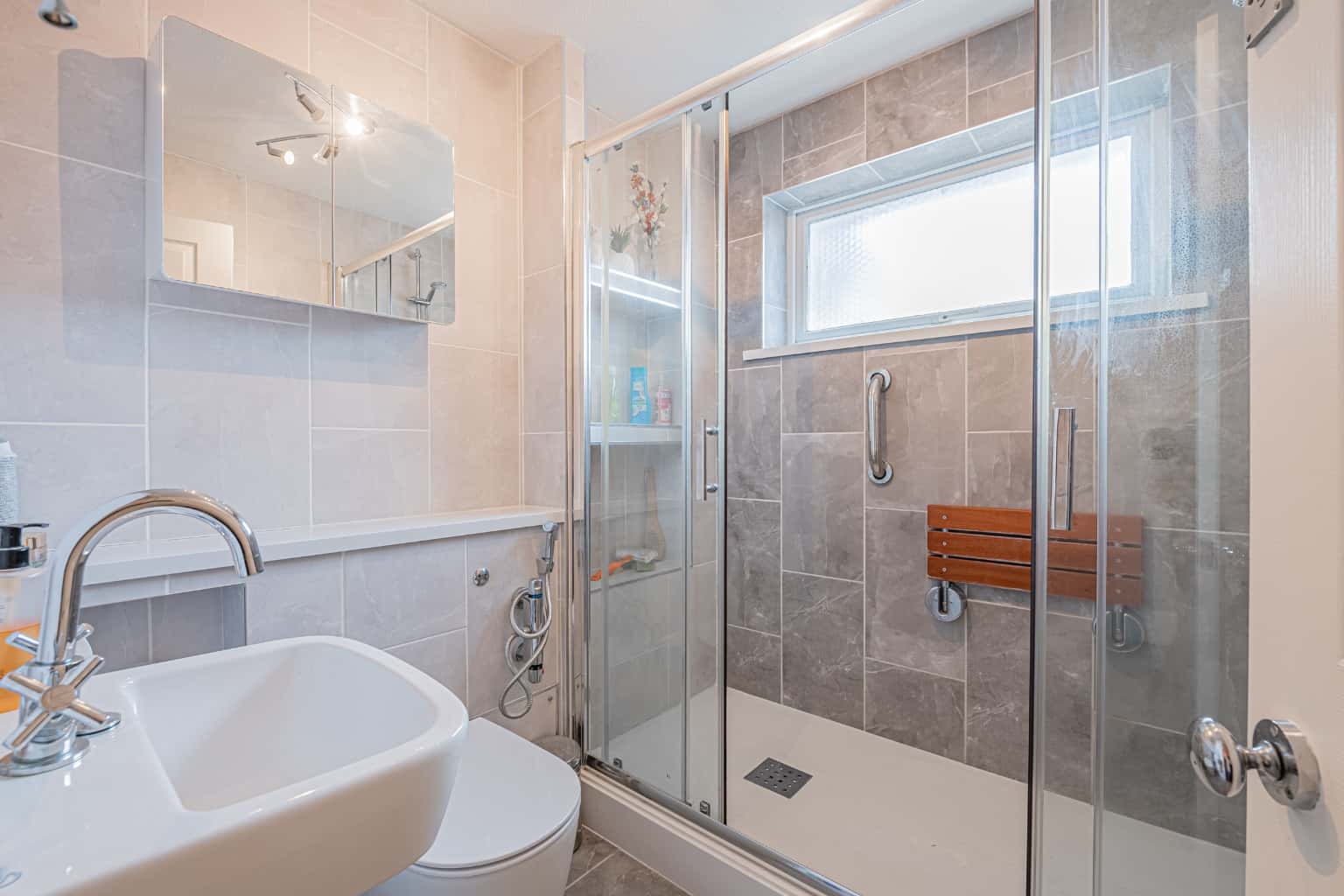 SUPERB FOUR BEDROOM FAMILY HOME WITH ENSUITE, GARAGE & GENEROUS LIVING SPACE IN EATON SOCON Property image 16
