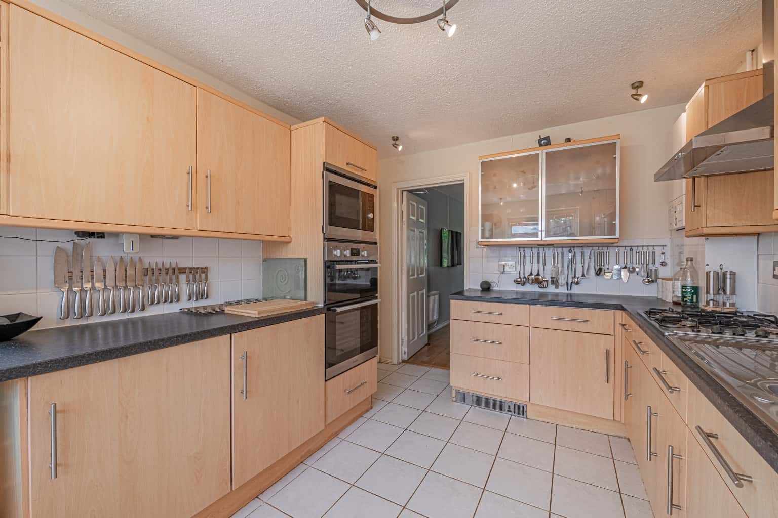 SUPERB FOUR BEDROOM FAMILY HOME WITH ENSUITE, GARAGE & GENEROUS LIVING SPACE IN EATON SOCON Property image 2