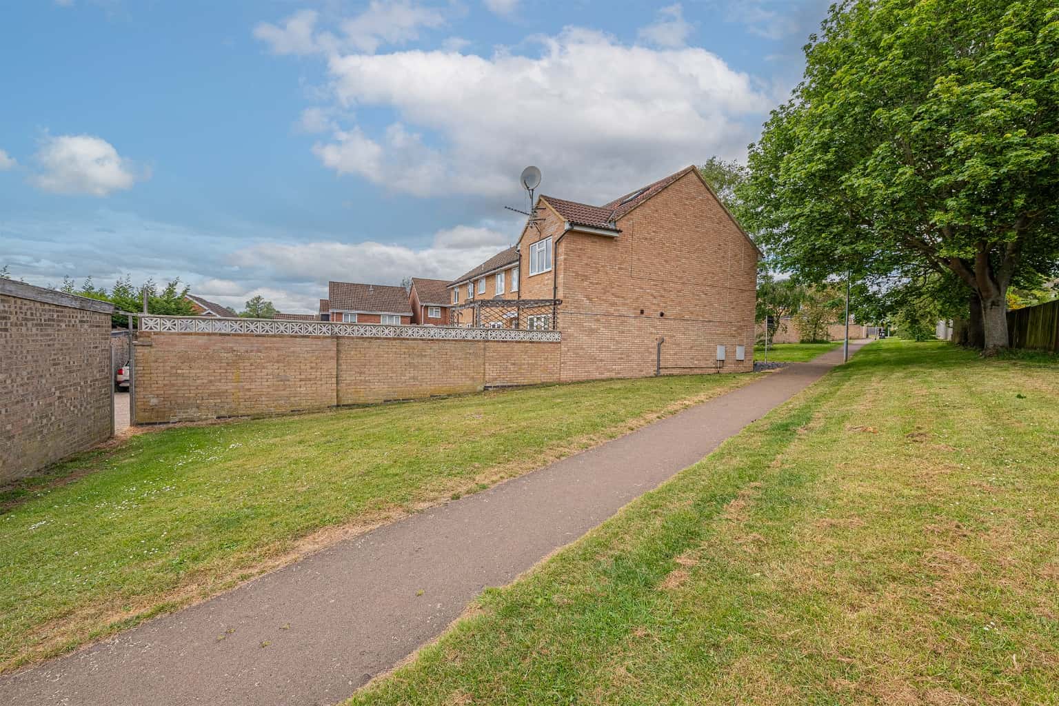 SUPERB FOUR BEDROOM FAMILY HOME WITH ENSUITE, GARAGE & GENEROUS LIVING SPACE IN EATON SOCON Property image 19