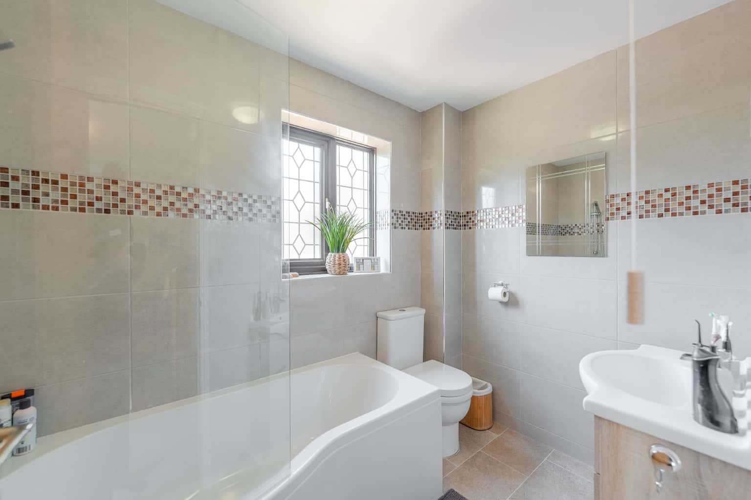 Beautifully Presented Four Bedroom Detached Home with Double Garage in Spaldwick, Huntingdon Property image 18