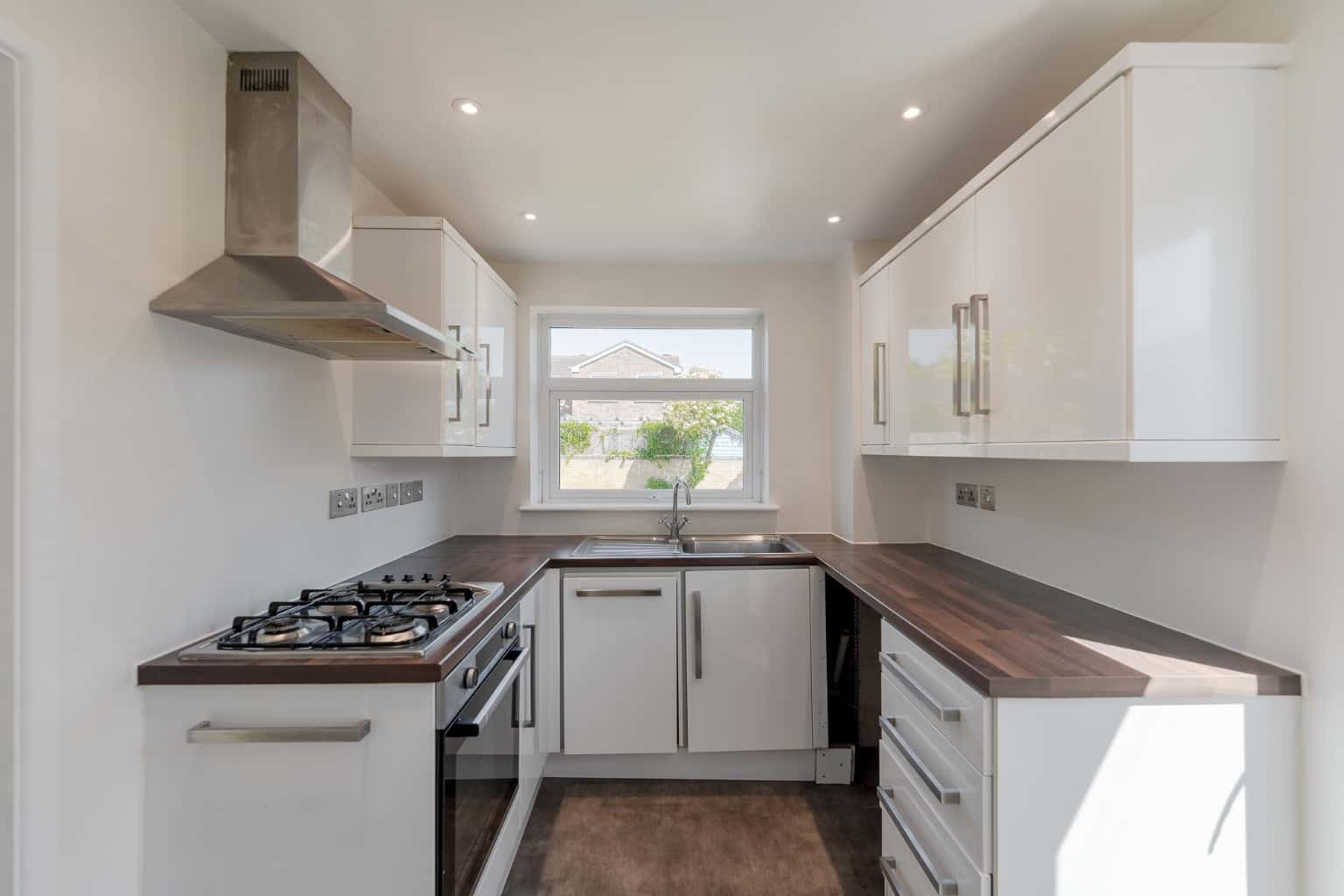 Charming 3-Bedroom Semi-Detached Home in Fenstanton Offered with No Onward Chain Property image 3