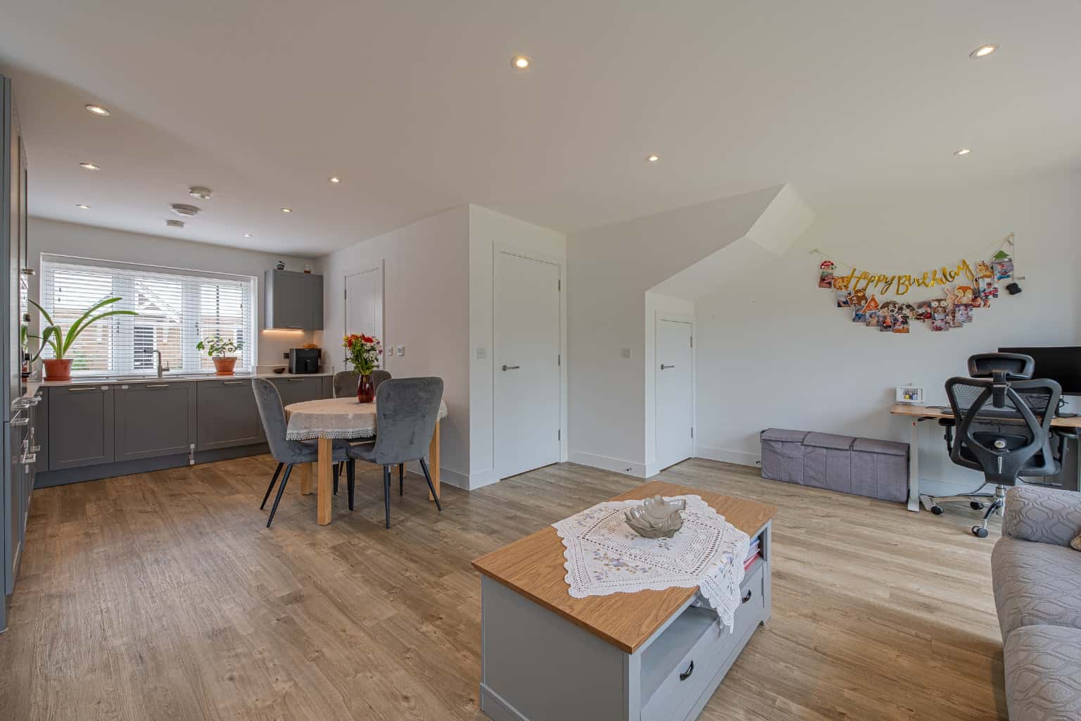 Stunning Two Bedroom Semi-Detached Home in Quiet Hardwick Cul-de-Sac Property image 10