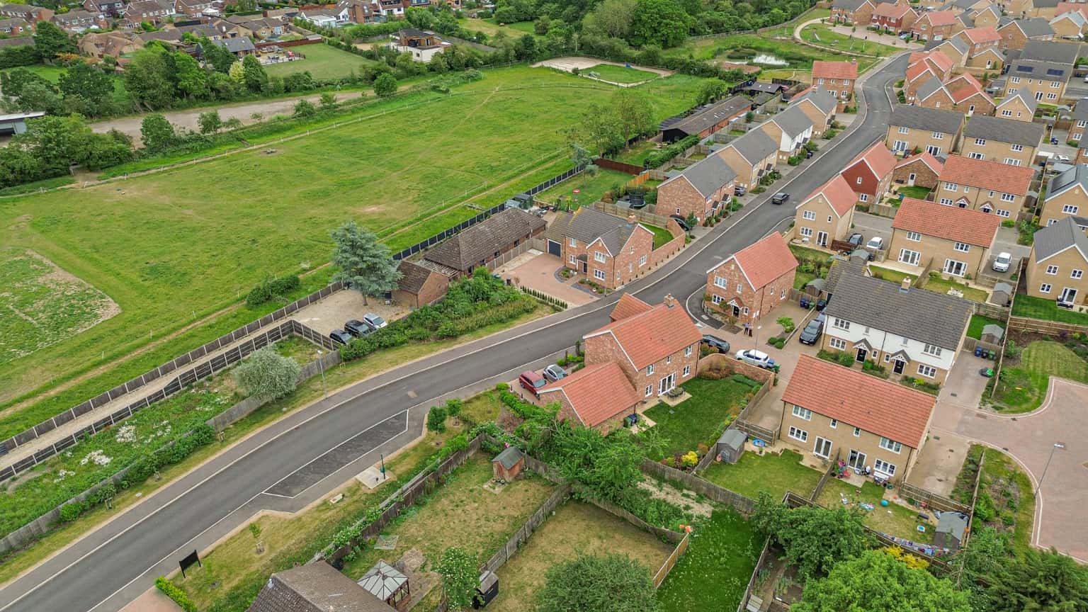 Stunning Two Bedroom Semi-Detached Home in Quiet Hardwick Cul-de-Sac Property image 21