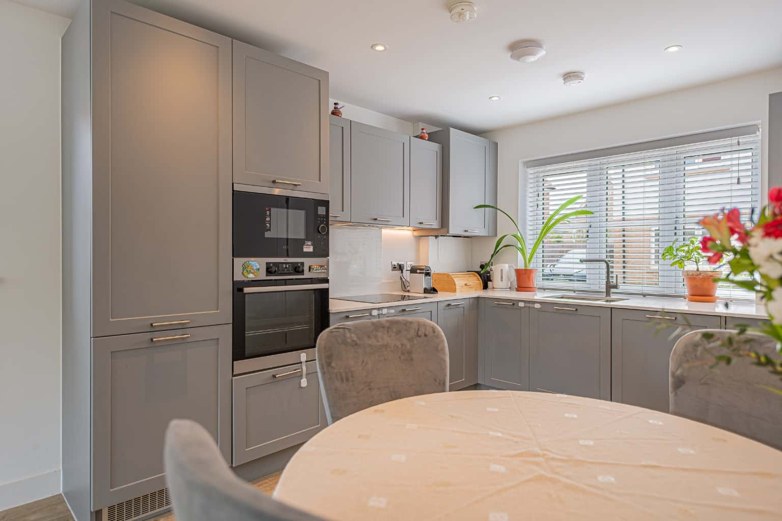 Stunning Two Bedroom Semi-Detached Home in Quiet Hardwick Cul-de-Sac Property image 7