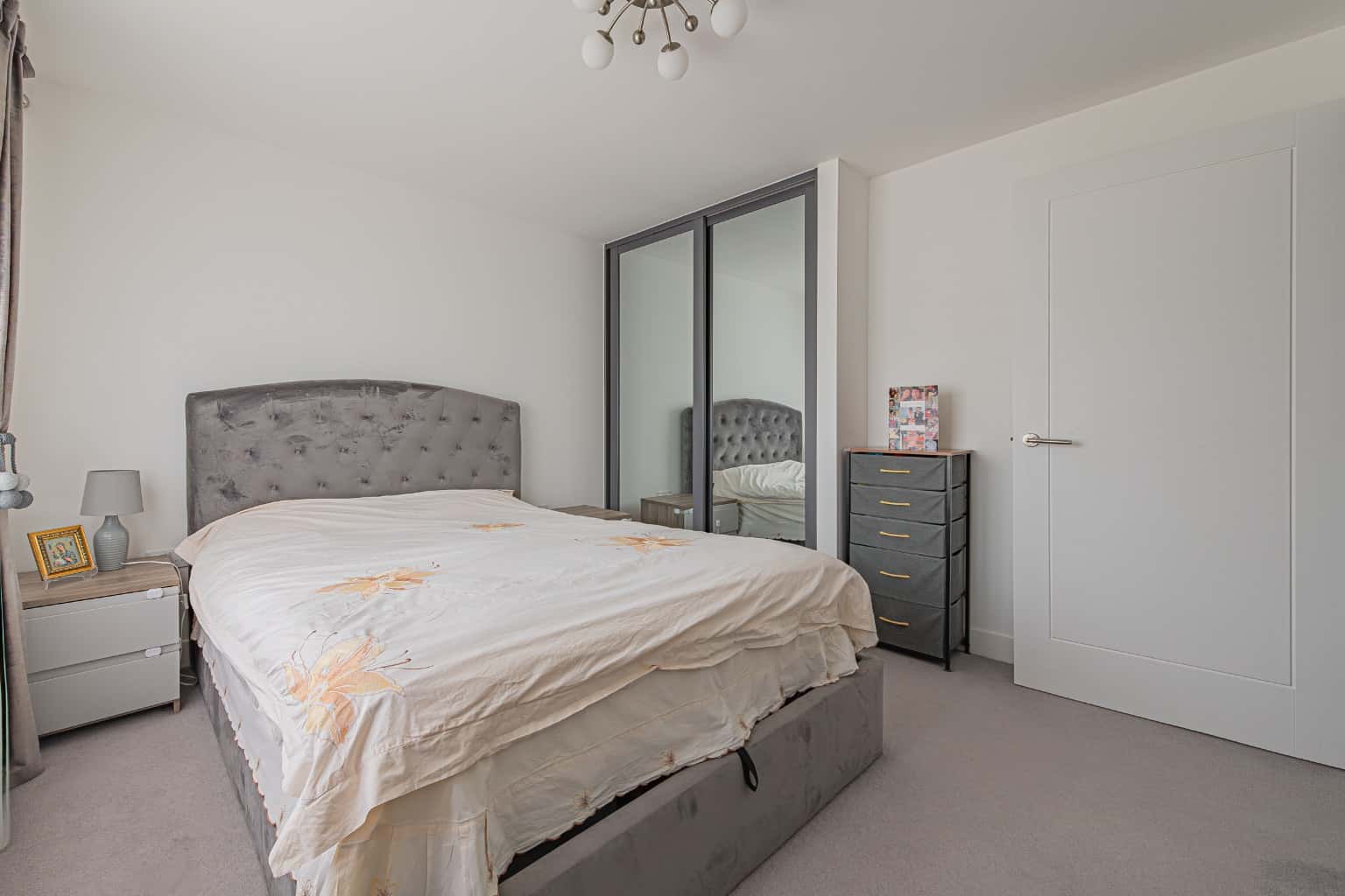 Stunning Two Bedroom Semi-Detached Home in Quiet Hardwick Cul-de-Sac Property image 14