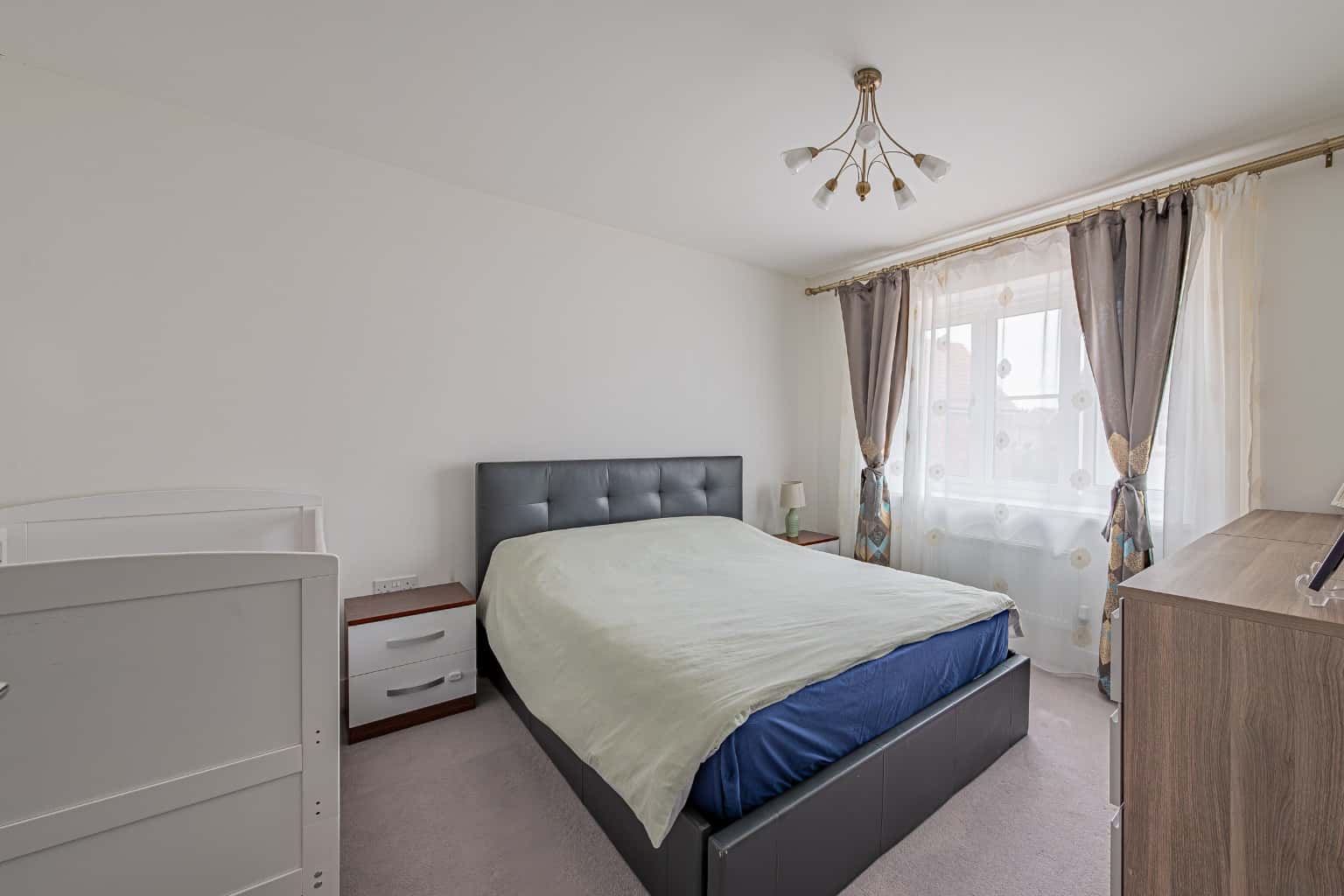 Stunning Two Bedroom Semi-Detached Home in Quiet Hardwick Cul-de-Sac Property image 16