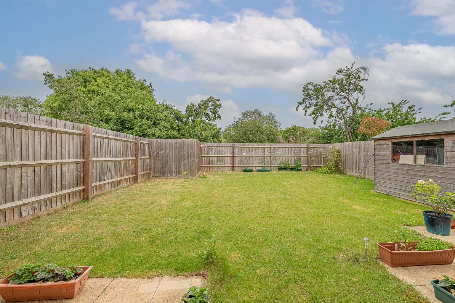 Stunning Two Bedroom Semi-Detached Home in Quiet Hardwick Cul-de-Sac Property image 18