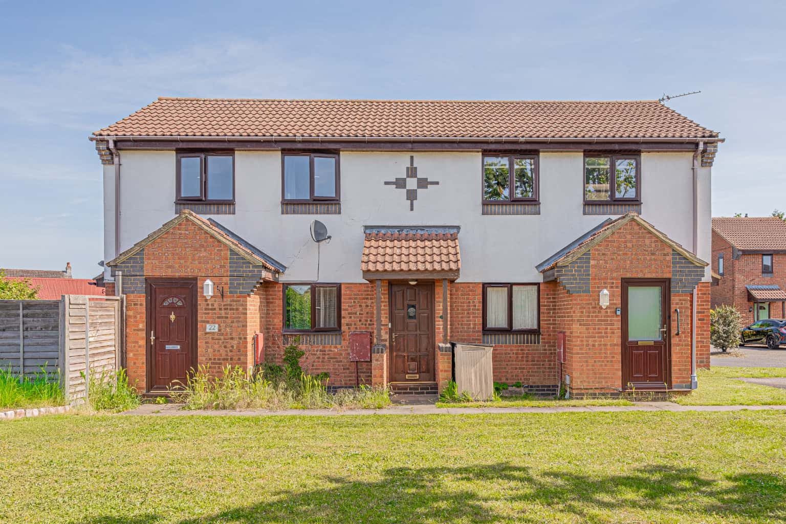A two bedroom maisonette located between town centre and train station. Property image 1