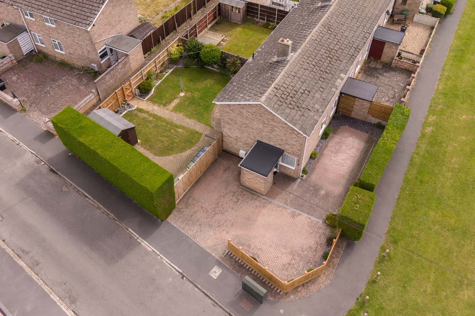 A three bedroom family home occupying a desirable corner plot. Property image 26