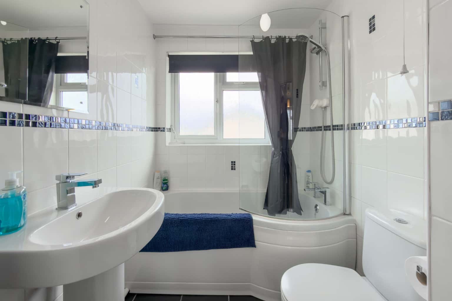 A three bedroom family home occupying a desirable corner plot. Property image 20