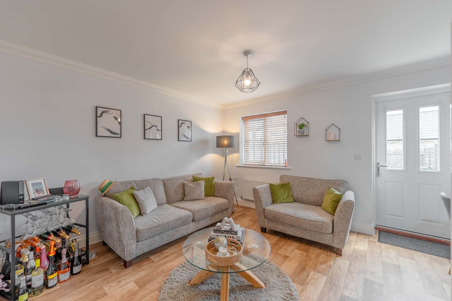 Immaculate Two Double Bedroom Home in Alconbury Weald Property image 2