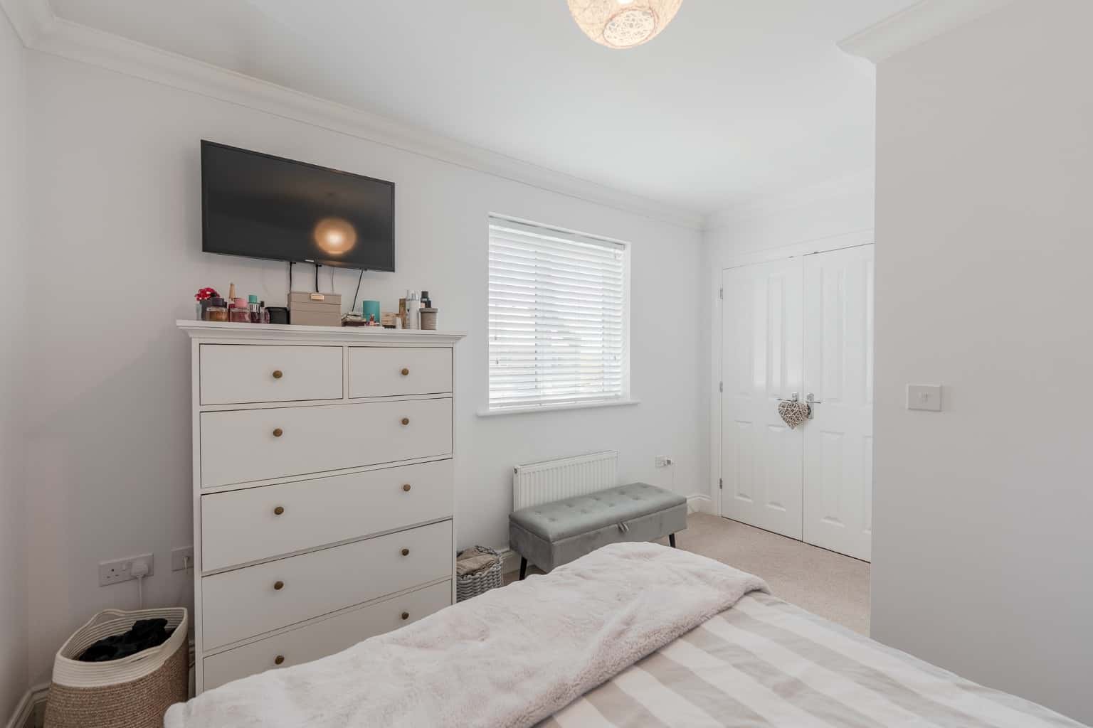 Immaculate Two Double Bedroom Home in Alconbury Weald Property image 7