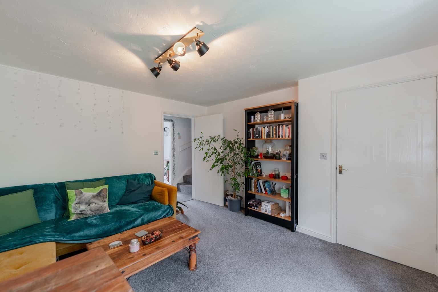 *** Guide Price £300,000 - £325,000 *** Charming 3-Bed Home in Papworth Everard with Garage Property image 6