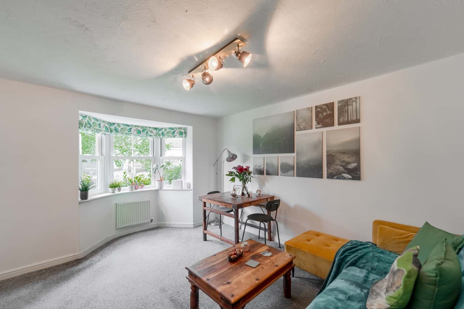*** Guide Price £300,000 - £325,000 *** Charming 3-Bed Home in Papworth Everard with Garage Property image 5