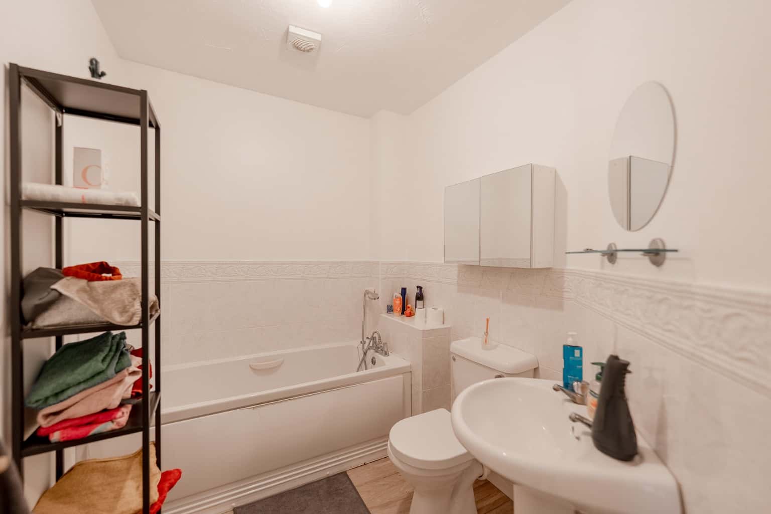 *** Guide Price £300,000 - £325,000 *** Charming 3-Bed Home in Papworth Everard with Garage Property image 16
