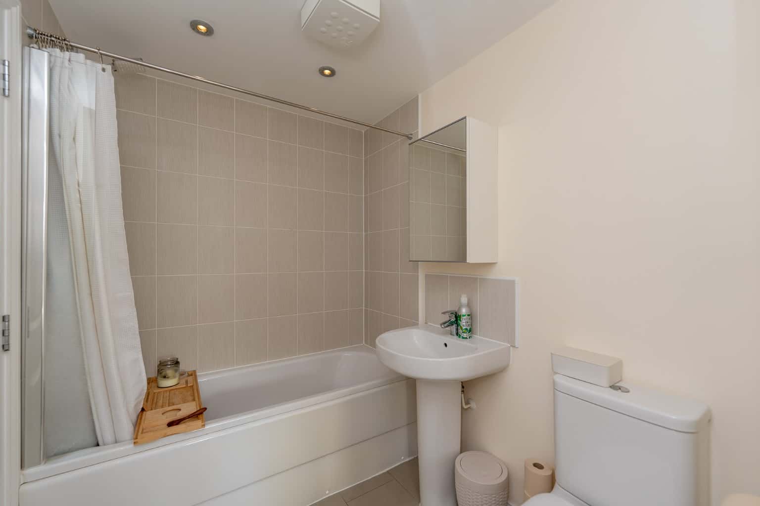 Immaculate 3 Double Bedroom Home in Popular Location Property image 15