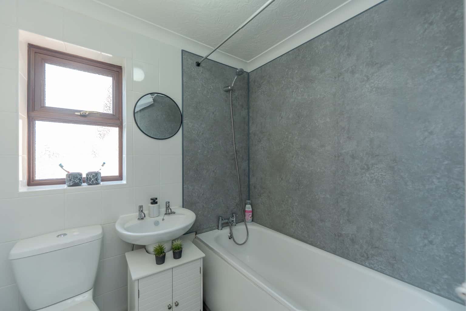 Well Presented 3 Bedroom Home in Alconbury with Garage & EV Charging Point Property image 13