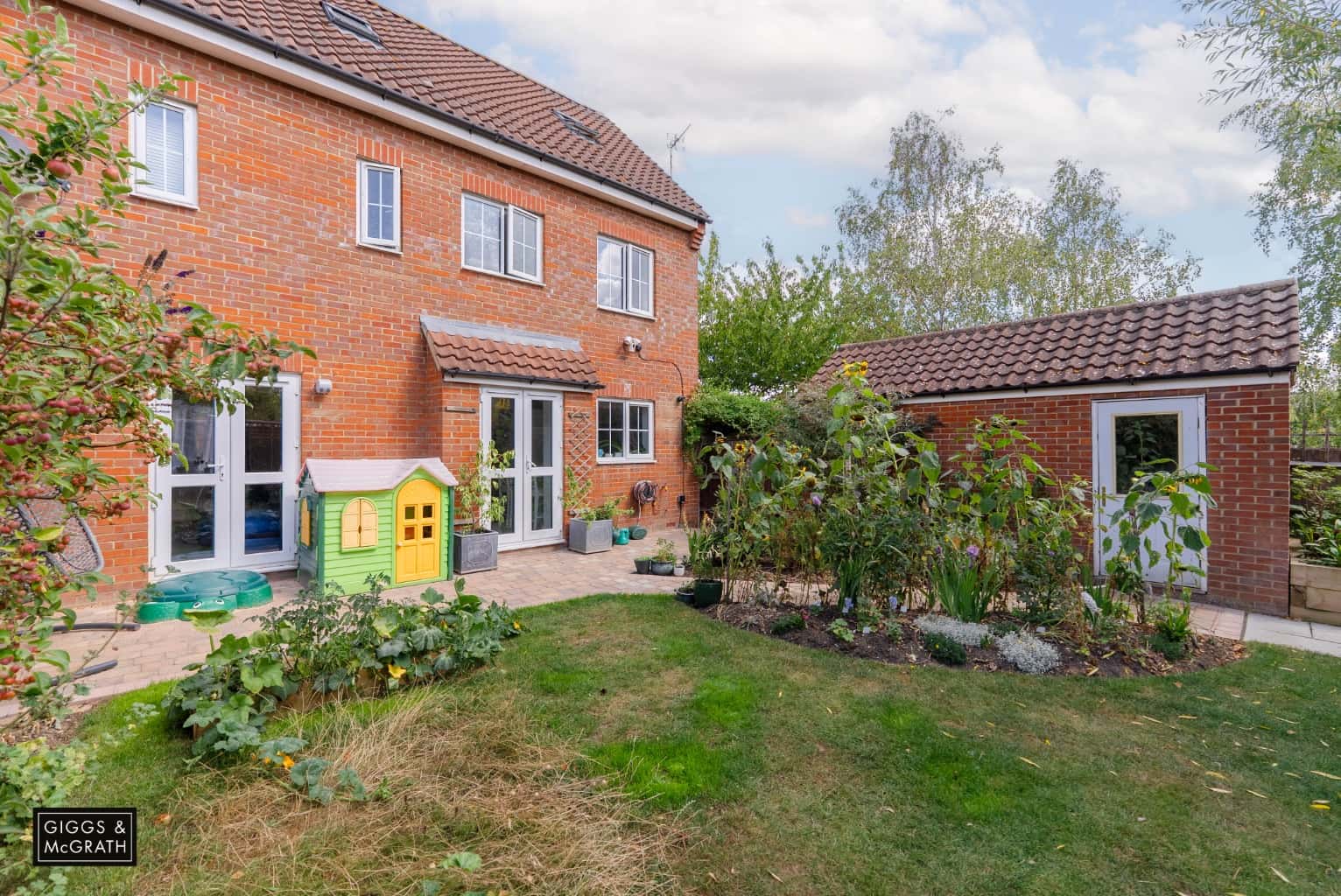 Well designed four double bedroom family home Property image 23