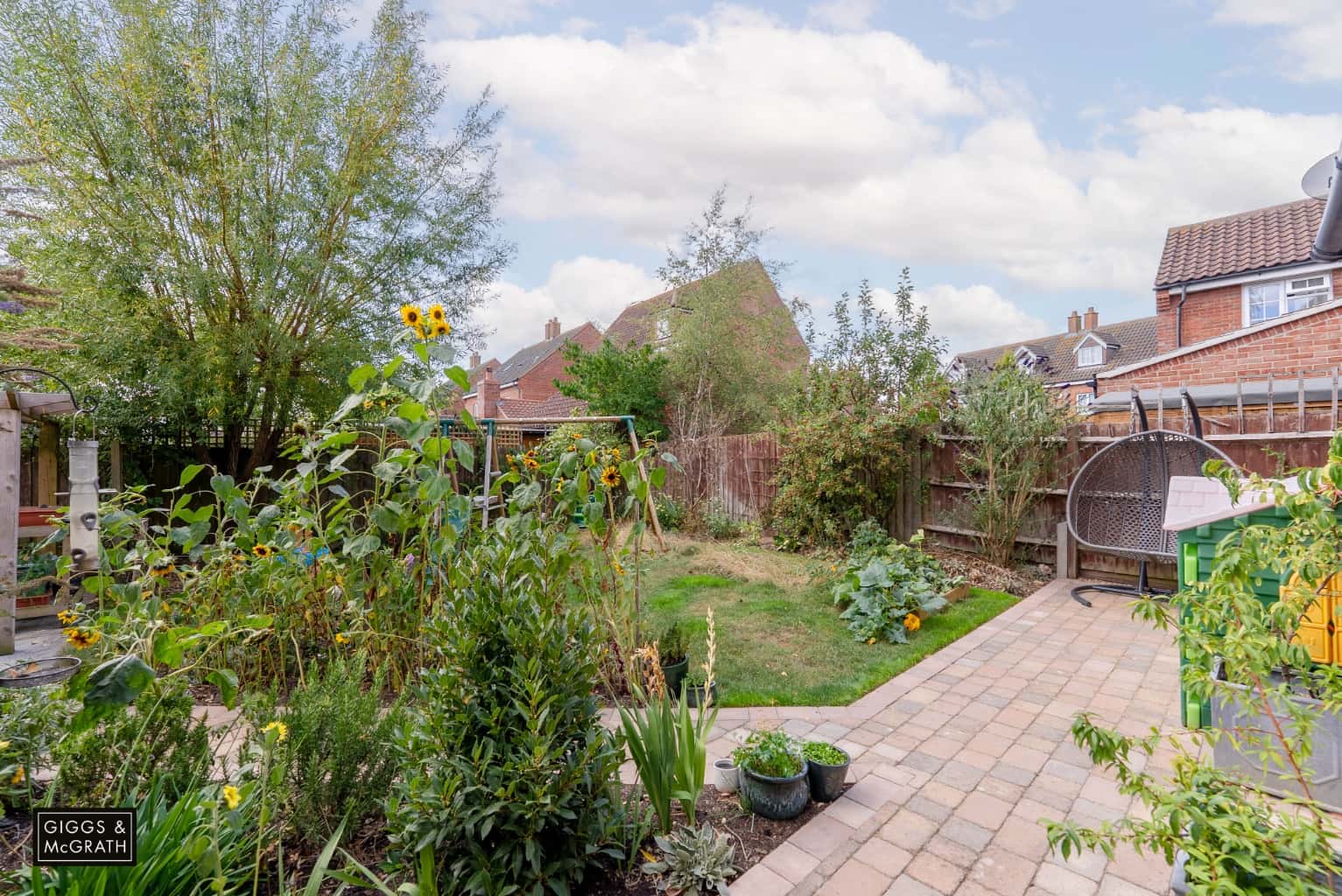 Well designed four double bedroom family home Property image 22