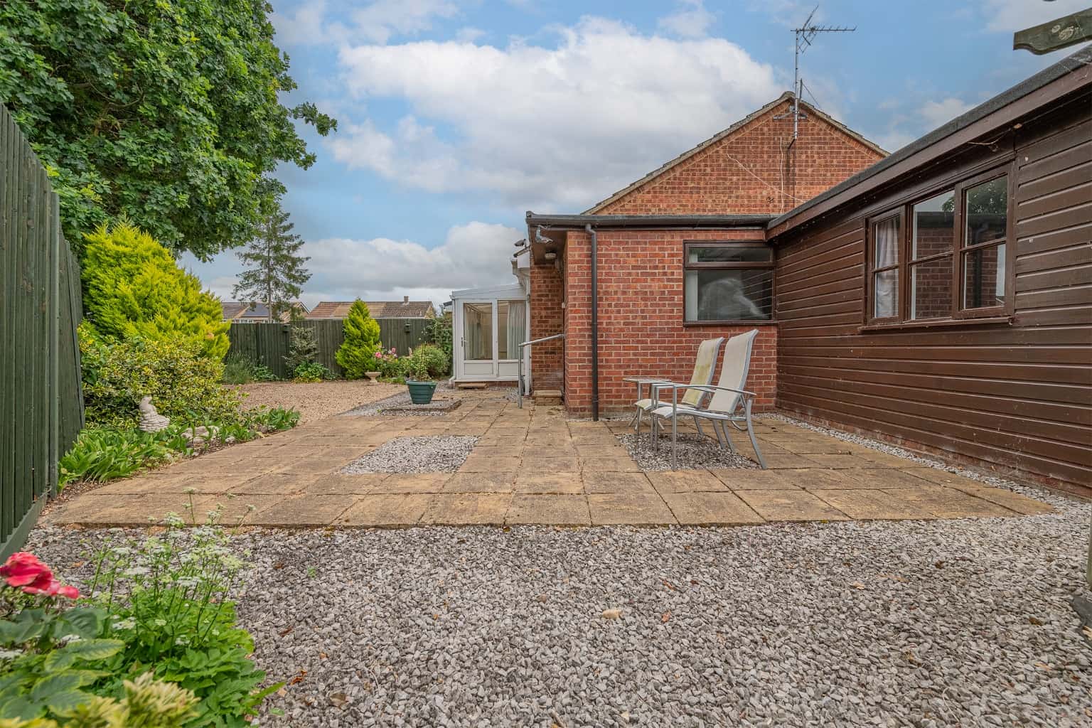 EXTENDED THREE BEDROOM SEMI-DETACHED BUNGALOW IN A QUIET LITTLE PAXTON CUL-DE-SAC SUMMARY Property image 12