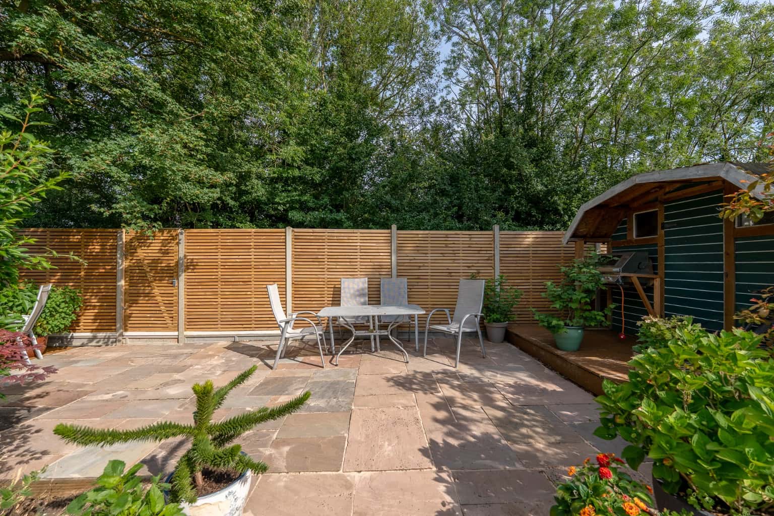 EXTENDED FOUR BEDROOM DETACHED HOME WITH GRAFHAM WATER VIEWS, AIR CONDITIONING & GARAGE Property image 11
