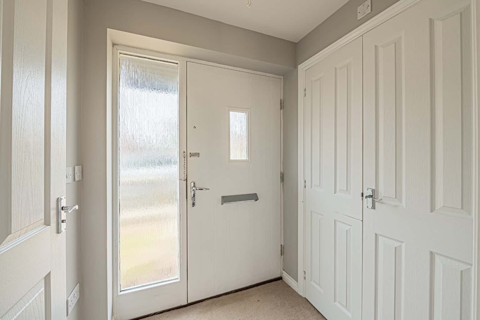 Charming 2-Bed House in Upper Cambourne with Parking & Garden Property image 6