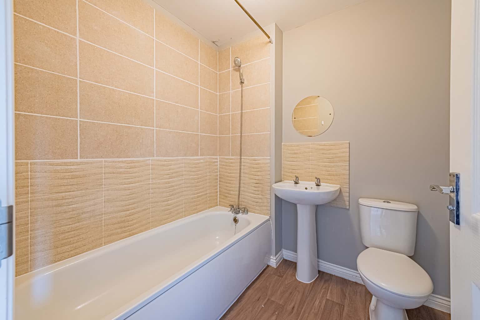 Charming 2-Bed House in Upper Cambourne with Parking & Garden Property image 7