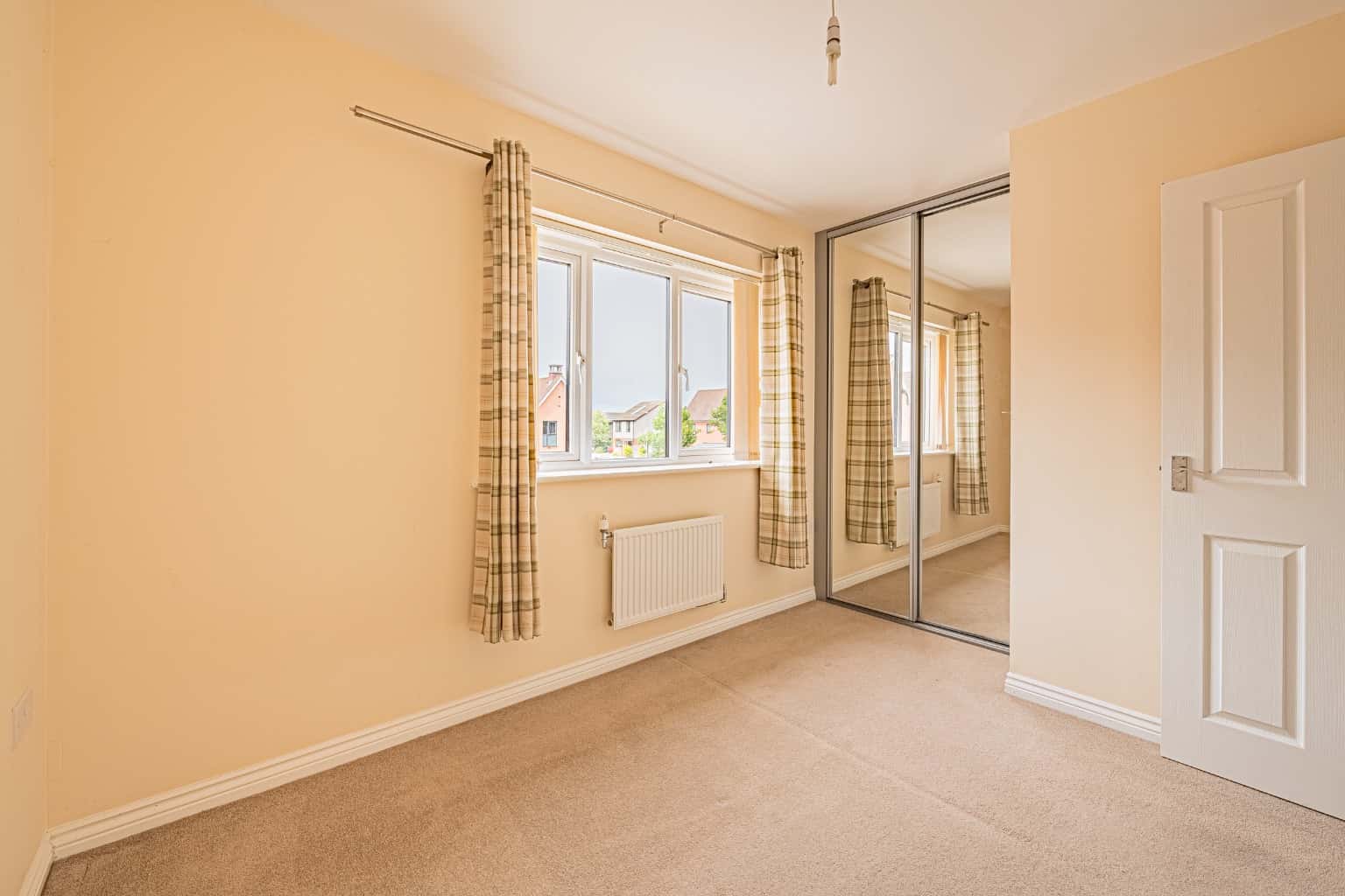 Charming 2-Bed House in Upper Cambourne with Parking & Garden Property image 9
