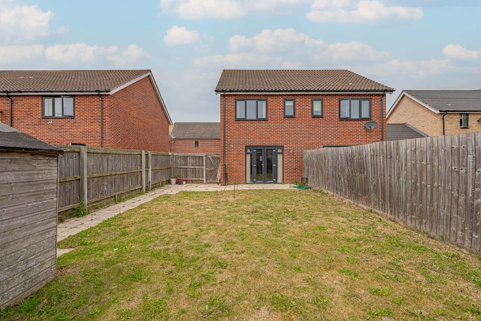 Charming 2-Bed House in Upper Cambourne with Parking & Garden Property image 10